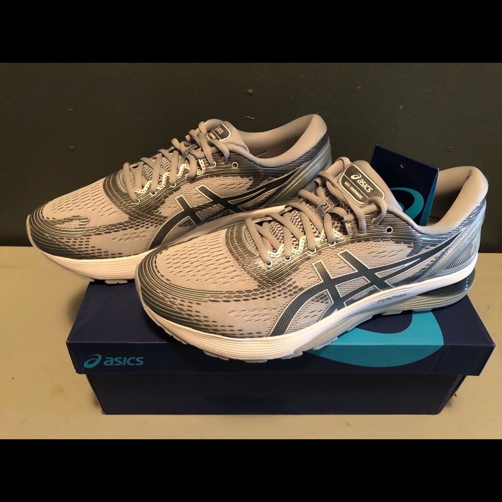 Aisics Men’s Gel-Nimbus 21 Running Shoes Size 12